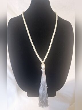 Classic White Faux Pearl Beaded Tassel Fringe Necklace With Earrings Set.